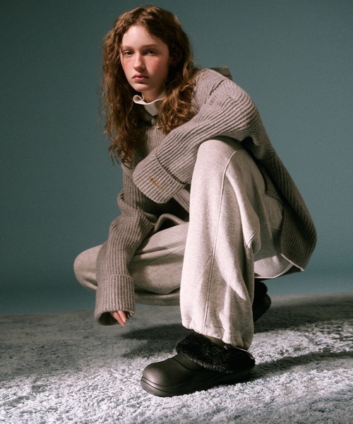 ROCKFISH WEATHERWEAR(ロックフィッシュウェザーウェア)の「HAYDEN FUR COLLAR GLOG(サンダル・レディース・グリーン/ホワイト/ブルー/モカ/ピンク/イエロー/ブラック・23.0cm/25.0cm/24.0cm)」の21枚目の写真