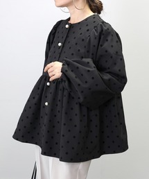 パールボタン前開きペプラムブラウス
