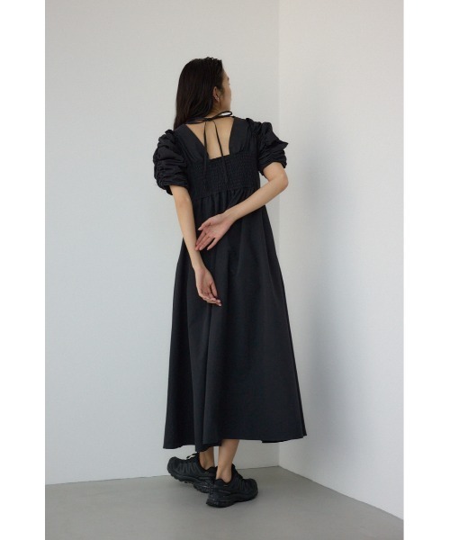 PLUS(プラス)の「【PLUS】ギャザースリーブフレアロングドレス 半袖 春服 夏服 パフスリーブ(ワンピース・レディース・ブラック/ライトベージュ・SMALL/MEDIUM)」の22枚目の写真