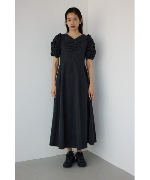 PLUS(プラス)の「【PLUS】ギャザースリーブフレアロングドレス 半袖 春服 夏服 パフスリーブ(ワンピース・レディース・ブラック/ライトベージュ・SMALL/MEDIUM)」の21枚目の写真