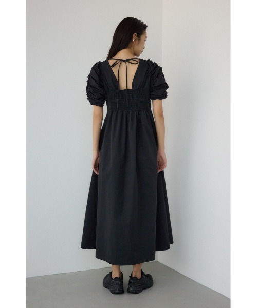 PLUS(プラス)の「【PLUS】ギャザースリーブフレアロングドレス 半袖 春服 夏服 パフスリーブ(ワンピース・レディース・ブラック/ライトベージュ・SMALL/MEDIUM)」の19枚目の写真