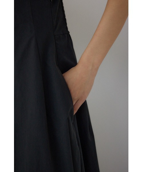 PLUS(プラス)の「【PLUS】ギャザースリーブフレアロングドレス 半袖 春服 夏服 パフスリーブ(ワンピース・レディース・ブラック/ライトベージュ・SMALL/MEDIUM)」の15枚目の写真