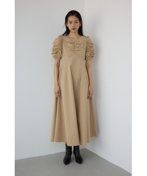 PLUS(プラス)の「【PLUS】ギャザースリーブフレアロングドレス 半袖 春服 夏服 パフスリーブ(ワンピース・レディース・ブラック/ライトベージュ・SMALL/MEDIUM)」の10枚目の写真