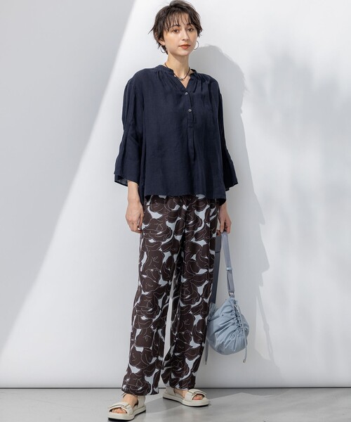 23区 S(ニジュウサンクチイサイサイズ)の「【洗える】Ratti フラワーアートプリント ワイド パンツ(その他パンツ・レディース・ダークブラウン系5/ブラック系5・32)」の15枚目の写真