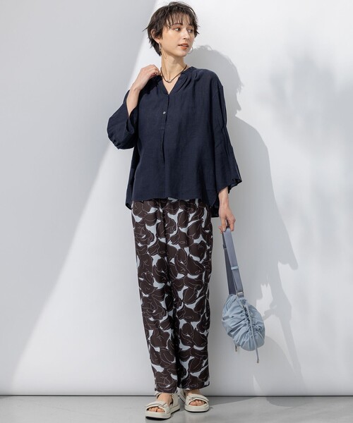 23区 S(ニジュウサンクチイサイサイズ)の「【洗える】Ratti フラワーアートプリント ワイド パンツ(その他パンツ・レディース・ダークブラウン系5/ブラック系5・32)」の16枚目の写真