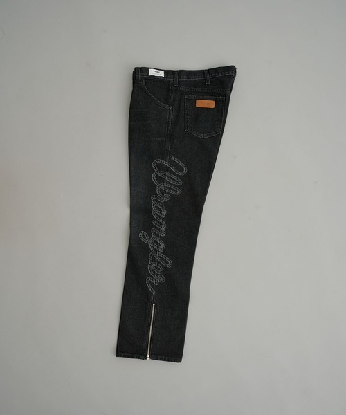 PUBLIC TOKYO(パブリックトウキョウ)の「【PUBLIC TOKYO × Wrangler】ROPELOGO FLARE ZIPJEAN(デニムパンツ・メンズ・ブラック/ダークインディゴブルー・1/2/3)」の4枚目の写真