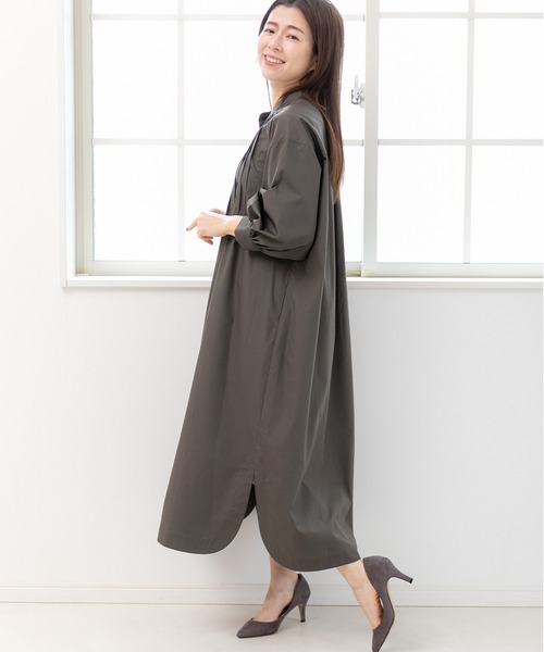 PREFERIR（プレフェリール）の「バンドカラー ピンタック ボリューム袖 ワンピース（シャツワンピース・レディース・ブラック/グリーン/ネイビー・MEDIUM/LARGE）」の7枚目の写真