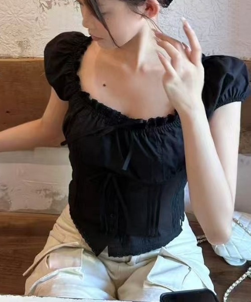 Ada.(エイダ)の「2WAY フロントリボン パフスリーブ クロップド ブラウス(シャツ/ブラウス・レディース・ホワイト/ブラック/ブルー・FREE)」の22枚目の写真