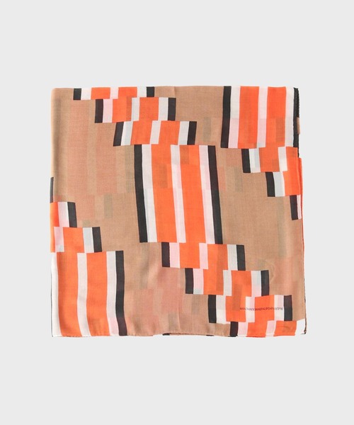 SUBLIME(サブライム)の「【SUBLiME/サブライム】 PATTERN BIG SCARF / パターンビックスカーフ(バンダナ/スカーフ・メンズ・ネイビー/ベージュ/イエロー/ブルー系その他/ブラウン・FREE)」の2枚目の写真