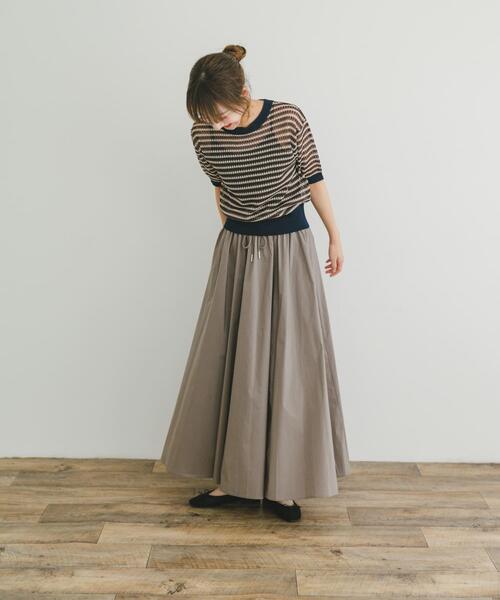 ITEMS URBANRESEARCH（アイテムズ アーバンリサーチ）の「シアーボーダー半袖ニット（ニット/セーター・レディース・ブラウン/イエロー/ネイビー・FREE）」の21枚目の写真