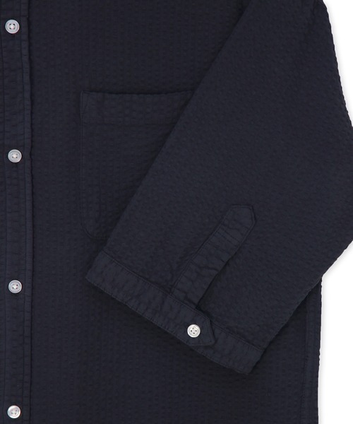 LANVIN en Bleu(ランバンオンブルー)の「シアサッカーストライプ 製品染め 5分袖シャツ(シャツ/ブラウス・メンズ・ブラック/ホワイト/ネイビー・46/48/50/52)」の19枚目の写真