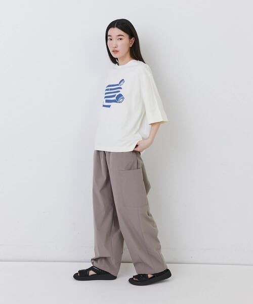 conges payes ADIEU TRISTESSE(コンジェ ペイエ アデュートリステス)の「文房具プリントTシャツ(Tシャツ/カットソー・レディース・キナリ/ベージュ/ブルーグレー・FREE)」の5枚目の写真