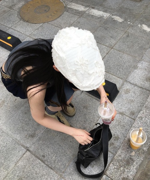 gossip!ロサンゼルス(ゴシップロサンゼルス)の「チュール立体フラワー付き ベレー帽 バスクバレー/ハンチング(ハンチング/ベレー帽・レディース・オフホワイト/ブラック・FREE)」の14枚目の写真