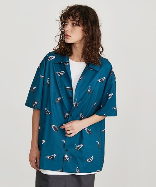 Revo.（レボ）の「Revo. アニマルパターン オーバーサイズ オープンカラーシャツ/開襟シャツ（シャツ/ブラウス・メンズ・ブラック系その他/ブルー/ブラック/グリーン/イエロー・1/2）」の10枚目の写真