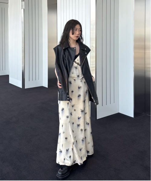 CLARA SATIN CAMI DRESS（ワンピース）｜Ameri（アメリ）の