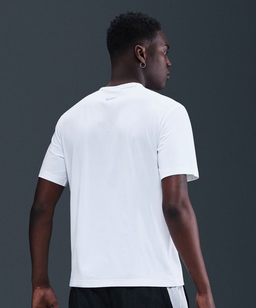 NIKE(ナイキ)の「NIKE M NSW TN TEE / ナイキ NSW TN S/S トップ 【SP】(Tシャツ/カットソー・メンズ・ホワイト/ブラック・XL/L/M/S/XXL)」の10枚目の写真