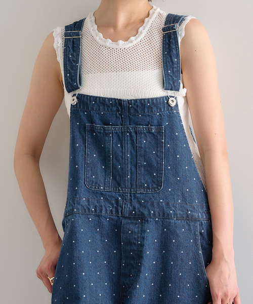 U by SPICK&SPAN（ユーバイスピックアンドスパン）の「ドットデニムオーバーオール（サロペット/オーバーオール・レディース・ネイビー/ブルー・36/38）」の6枚目の写真
