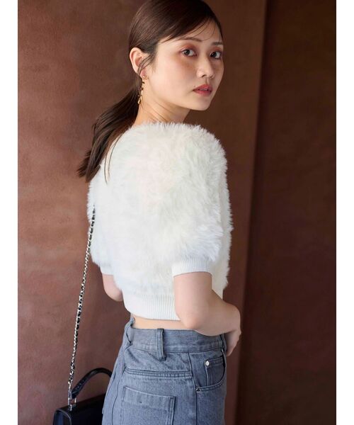 MERCURYDUO(マーキュリーデュオ)の「ファーライクシャギークロップドパフニット(ニット/セーター・レディース・その他1/アイボリー/ブラック・FREE)」の8枚目の写真