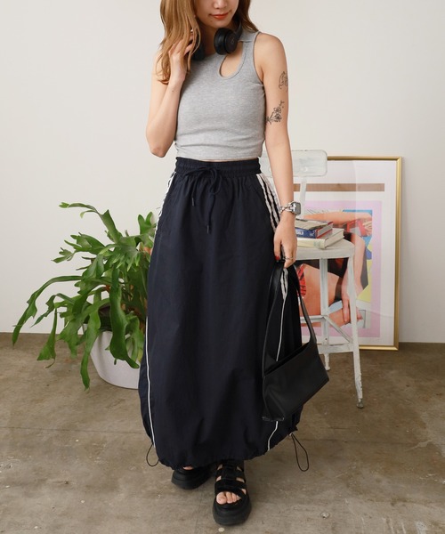 ROOPTOKYO(ループトウキョウ)の「サイドライン バルーンスカート(スカート・レディース・ホワイト/ブラック/ブルー・FREE)」の11枚目の写真