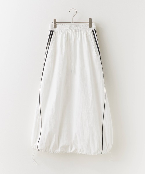 ROOPTOKYO(ループトウキョウ)の「サイドライン バルーンスカート(スカート・レディース・ホワイト/ブラック/ブルー・FREE)」の13枚目の写真