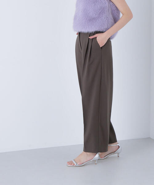 NATURAL BEAUTY BASIC（ナチュラルビューティーベーシック）の「◇【BLANC】ツイルタックバレルパンツ（その他パンツ・レディース・キャメル/ダークカーキ・SMALL/MEDIUM）」の14枚目の写真