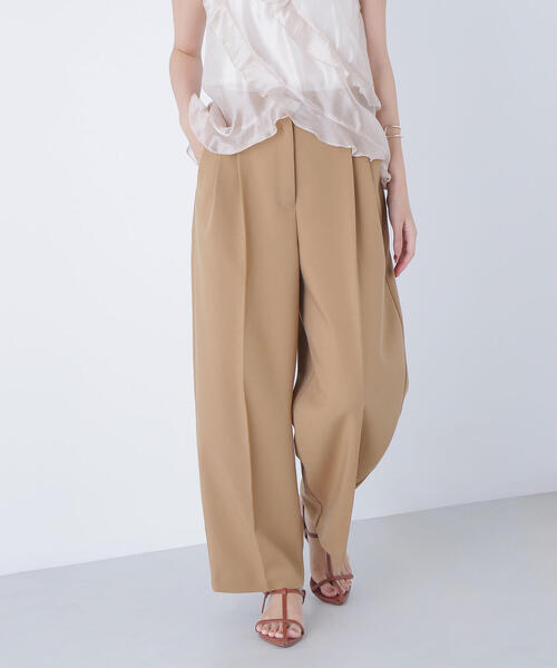 NATURAL BEAUTY BASIC（ナチュラルビューティーベーシック）の「◇【BLANC】ツイルタックバレルパンツ（その他パンツ・レディース・キャメル/ダークカーキ・SMALL/MEDIUM）」の2枚目の写真