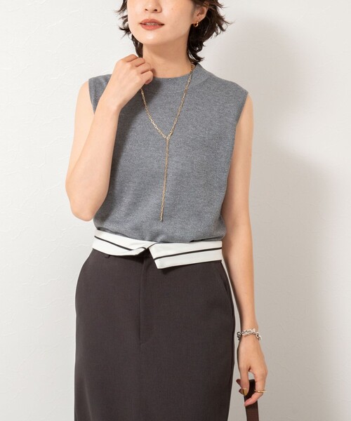 NOLLEY’S Sophi(ノーリーズソフィ)の「《アンサンブル対応》《手洗い可能》W混ラメハイネックプルオーバーニット(ニット/セーター・レディース・サックスブルー/グレー/イエロー/キャメル・38/36)」の2枚目の写真