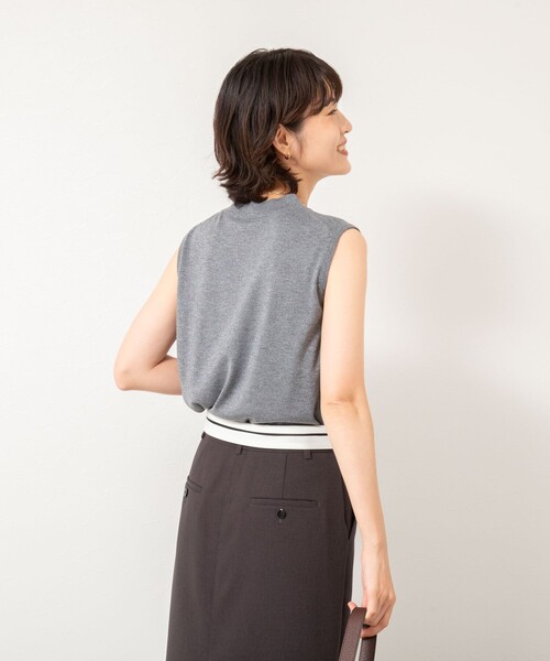 NOLLEY’S Sophi(ノーリーズソフィ)の「《アンサンブル対応》《手洗い可能》W混ラメハイネックプルオーバーニット(ニット/セーター・レディース・サックスブルー/グレー/イエロー/キャメル・38/36)」の17枚目の写真