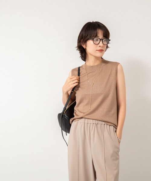 NOLLEY’S Sophi(ノーリーズソフィ)の「《アンサンブル対応》《手洗い可能》W混ラメハイネックプルオーバーニット(ニット/セーター・レディース・サックスブルー/グレー/イエロー/キャメル・38/36)」の5枚目の写真