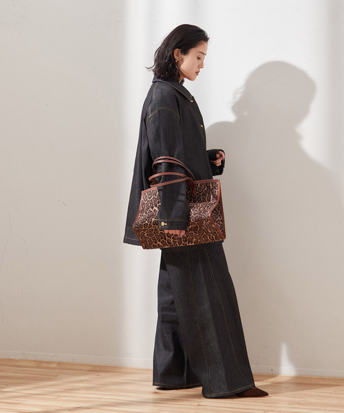 journal standard L'essage（ジャーナルスタンダードレサージュ）の「《追加2》【金子綾さん着用】Side Seam デニム（デニムパンツ・レディース・ブラック/ダークブルー・36/38）」の10枚目の写真