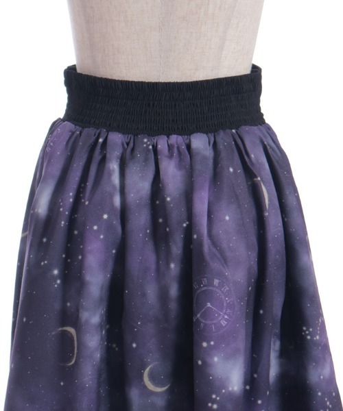 axes femme（アクシーズファム）の「ステラプリントイレヘムスカート（スカート・レディース・ブラック/パープル/ネイビー・FREE）」の12枚目の写真