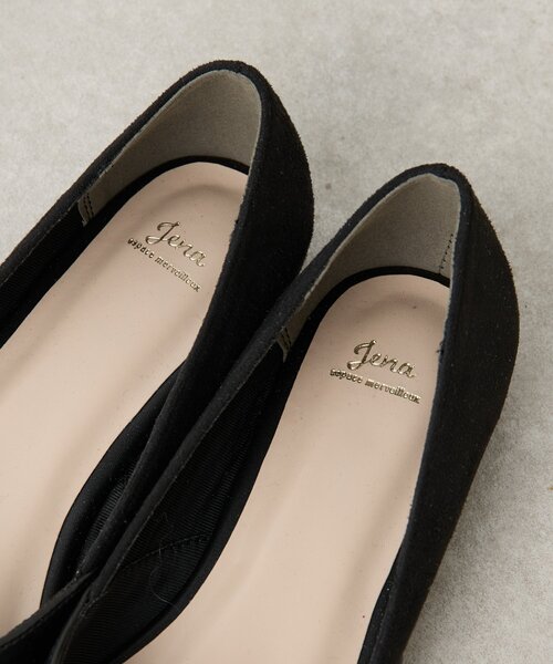Jena espace merveilleux（ジェナ　エスパスメルヴェイユ）の「スエード切替パンプス（パンプス・レディース・アイボリー/ブラック・LARGE/MEDIUM）」の5枚目の写真