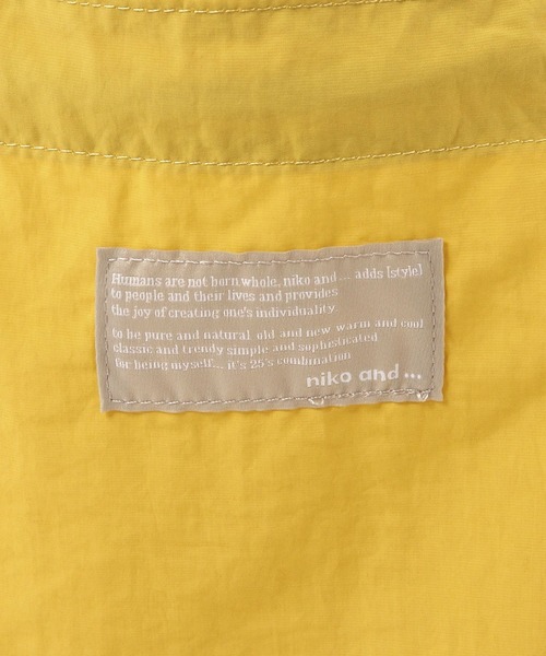 niko and...(ニコアンド)の「オリジナル ポケット巾着トート(トートバッグ・レディース・カーキ/ホワイト/イエロー/オレンジ/ネイビー・0)」の20枚目の写真