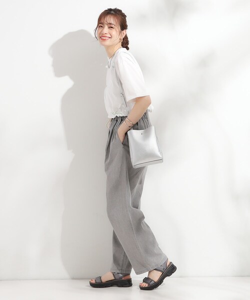 SHOO・LA・RUE(シューラルー)の「【軽量】ふわっと軽い3層ショルダーバッグ(ショルダーバッグ・レディース・シルバー/ブラック/ベージュ系4/グレー系4/ネイビー系6/ワインレッド・00)」の18枚目の写真