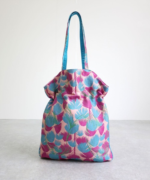 T・S・L（ティーエスエル）の「柄生地巾着トートバッグ【詳細動画あり】（トートバッグ・レディース・ネイビー/ピンク・FREE）」の4枚目の写真