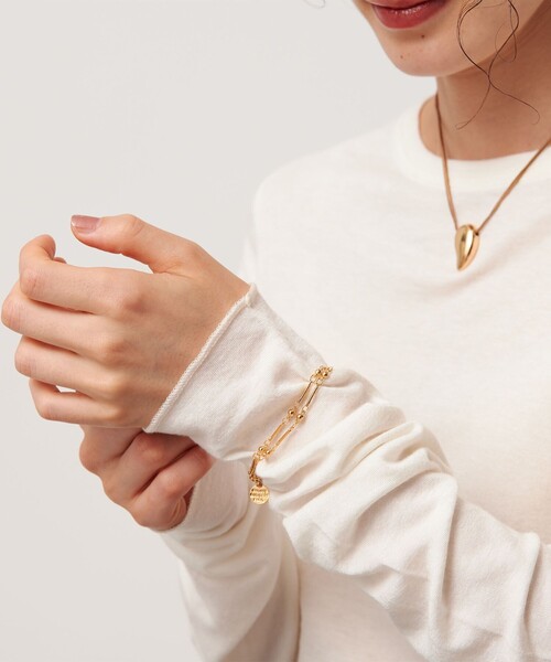 PHILIPPE AUDIBERT(フィリップ オーディベール)の「<PHILIPPE AUDIBERT>Garnet double ブレスレット/ゴールドカラー(ブレスレット・レディース・ゴールド・FREE)」の3枚目の写真