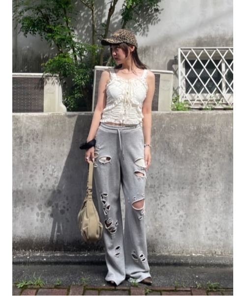 SLY（スライ）の「DAMAGE SW PT ダメージ スウェットパンツ（スウェットパンツ・レディース・ブラック/杢グレー・FREE）」の19枚目の写真