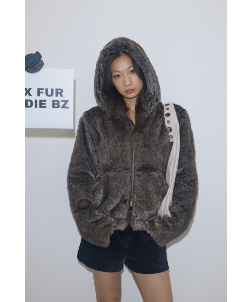 FAUX FUR HOODIE ブルゾン（ブルゾン）｜LAGUA GEM（ラグアジェム）の