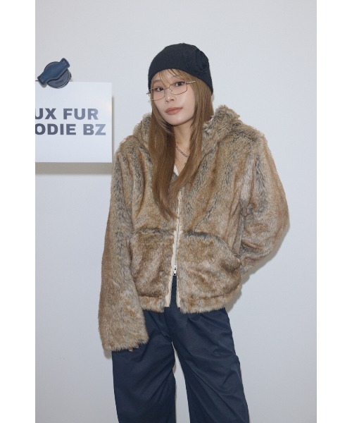FAUX FUR HOODIE ブルゾン（ブルゾン）｜LAGUA GEM（ラグアジェム）の