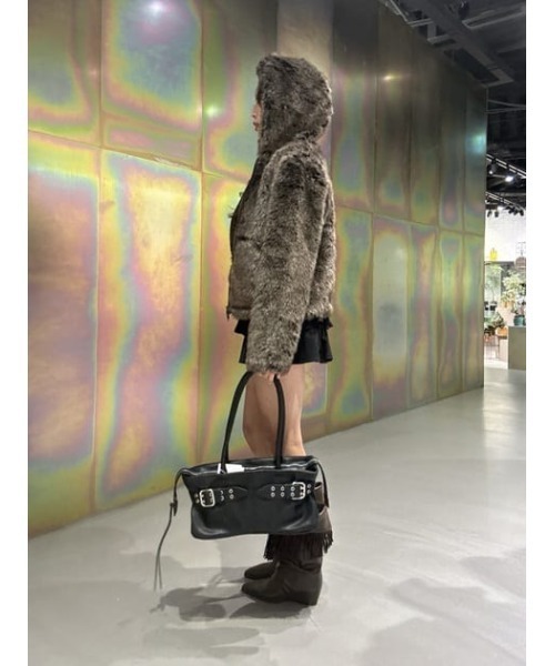 LAGUA GEM(ラグアジェム)の「FAUX FUR HOODIE ブルゾン(ブルゾン・レディース・ライトベージュ/ブラウン・FREE)」の17枚目の写真