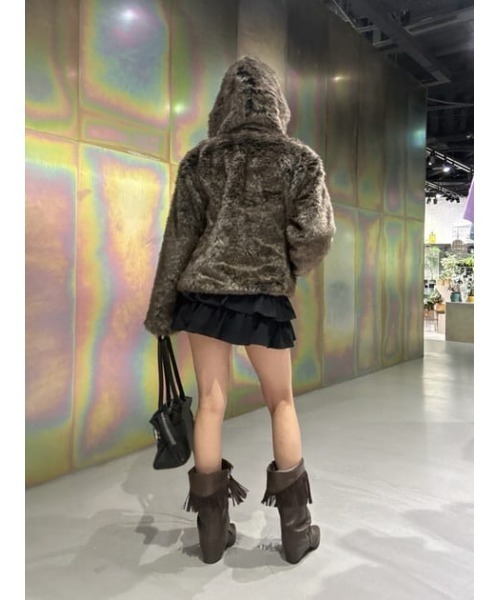 LAGUA GEM(ラグアジェム)の「FAUX FUR HOODIE ブルゾン(ブルゾン・レディース・ライトベージュ/ブラウン・FREE)」の18枚目の写真