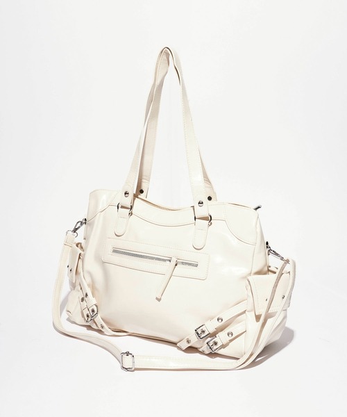 Chick（チック）の「Stud Design 2-Way Shoulder Bag/スタッズデザイン2wayショルダーバッグ（ショルダーバッグ・レディース・ホワイト/レッド/ブラック・FREE）」の4枚目の写真