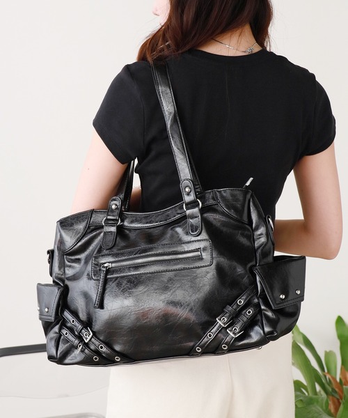 Chick（チック）の「Stud Design 2-Way Shoulder Bag/スタッズデザイン2wayショルダーバッグ（ショルダーバッグ・レディース・ホワイト/レッド/ブラック・FREE）」の7枚目の写真