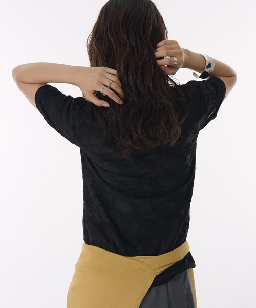MUHET(ミュエータ)の「lace jacquard t-shirt / レースジャガードTシャツ(Tシャツ/カットソー・レディース・ブラウン/ブラック・FREE)」の13枚目の写真
