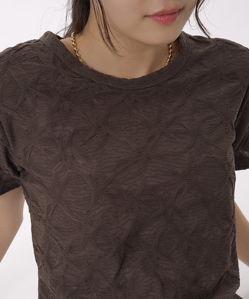 MUHET(ミュエータ)の「lace jacquard t-shirt / レースジャガードTシャツ(Tシャツ/カットソー・レディース・ブラウン/ブラック・FREE)」の7枚目の写真