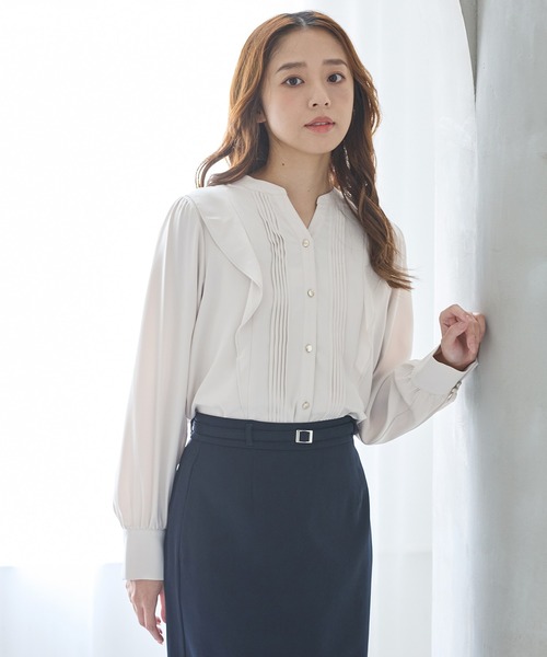 Honeys（ハニーズ）の「【WEB限定／褒められ】フリルピンタックブラウス（シャツ/ブラウス・レディース・ネイビー/アイボリー/ライトベージュ/ブラック/イエロー/ミント・S/M/LL/L/3L）」の14枚目の写真