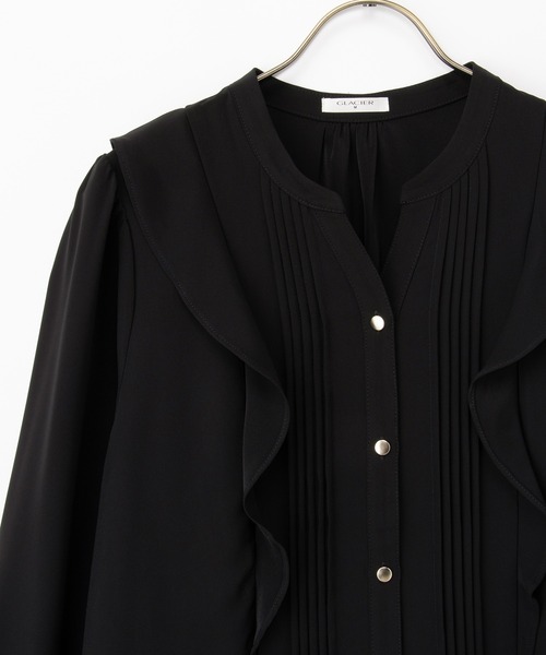 Honeys（ハニーズ）の「【WEB限定／褒められ】フリルピンタックブラウス（シャツ/ブラウス・レディース・ネイビー/アイボリー/ライトベージュ/ブラック/イエロー/ミント・S/M/LL/L/3L）」の19枚目の写真