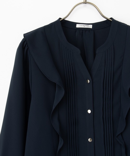 Honeys（ハニーズ）の「【WEB限定／褒められ】フリルピンタックブラウス（シャツ/ブラウス・レディース・ネイビー/アイボリー/ライトベージュ/ブラック/イエロー/ミント・S/M/LL/L/3L）」の21枚目の写真