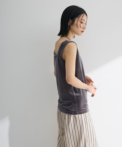 Green　Parks（グリーンパークス）の「2Wayベロアタンクトップ（タンクトップ・レディース・ダークグレー/ブラウン/ホワイト系その他2・FREE）」の8枚目の写真
