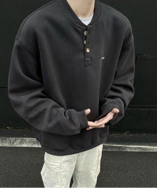 link lot(リンクロット)の「ルーズフィット ヘンリーネックワンポイント裏起毛トレーナー(スウェット・メンズ・アッシュグレー/ダークグレー・M/L)」の22枚目の写真